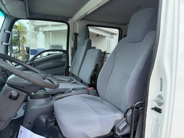 2020 Isuzu NPR-HD