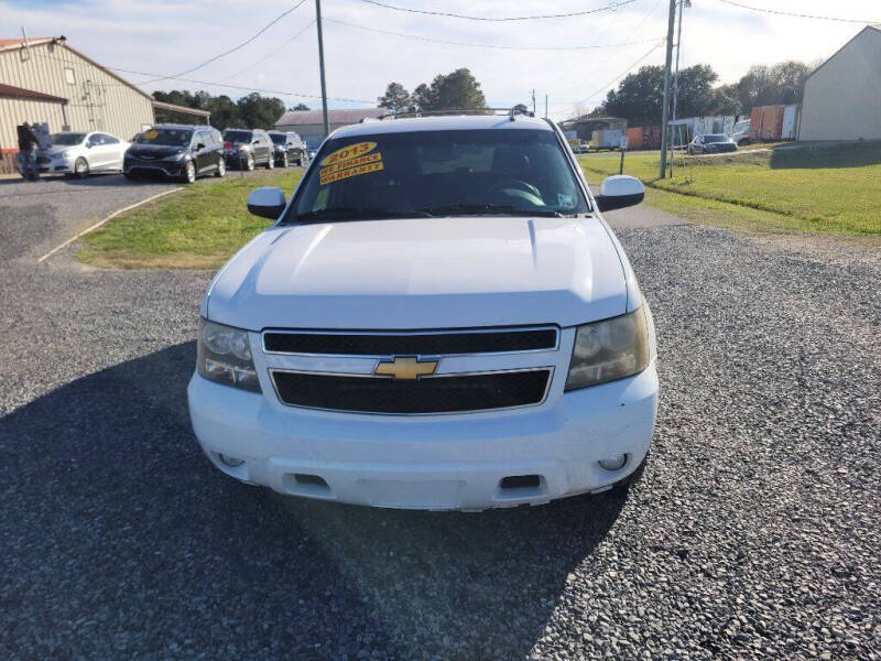 2013 Chevrolet Suburban for sale at Auto Guarantee, LLC in Eunice LA