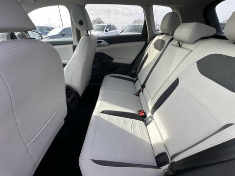 2026 Volkswagen Taos SE 4Motion