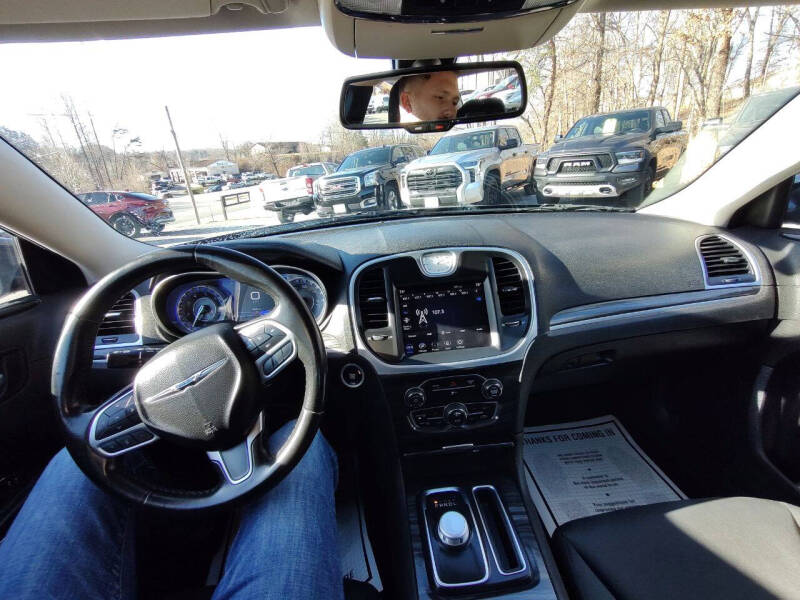 2020 Chrysler 300 Touring