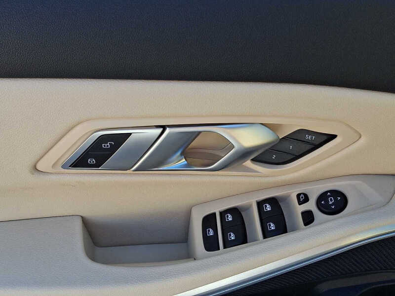 2023 BMW 3 Series 330i xDrive