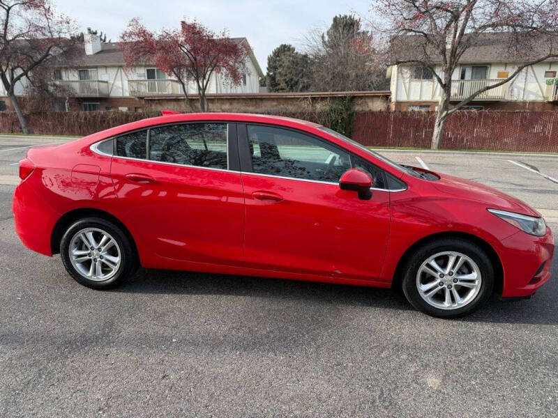 2018 Chevrolet Cruze LT Auto