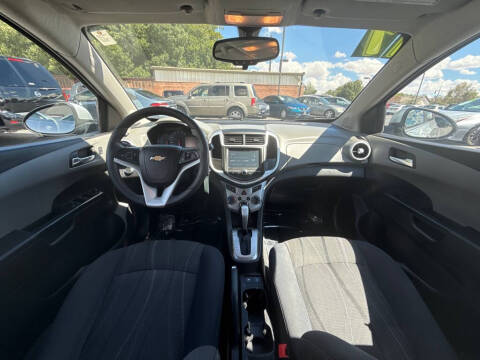 2017 Chevrolet Sonic LT Auto