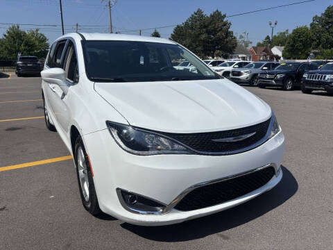2018 Chrysler Pacifica Touring Plus