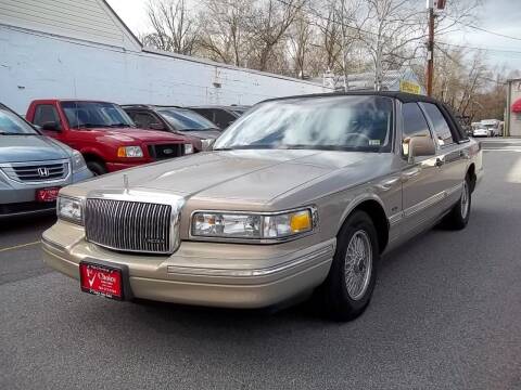 1996 Lincoln Town Car for sale at 1st Choice Auto Sales in Fairfax VA