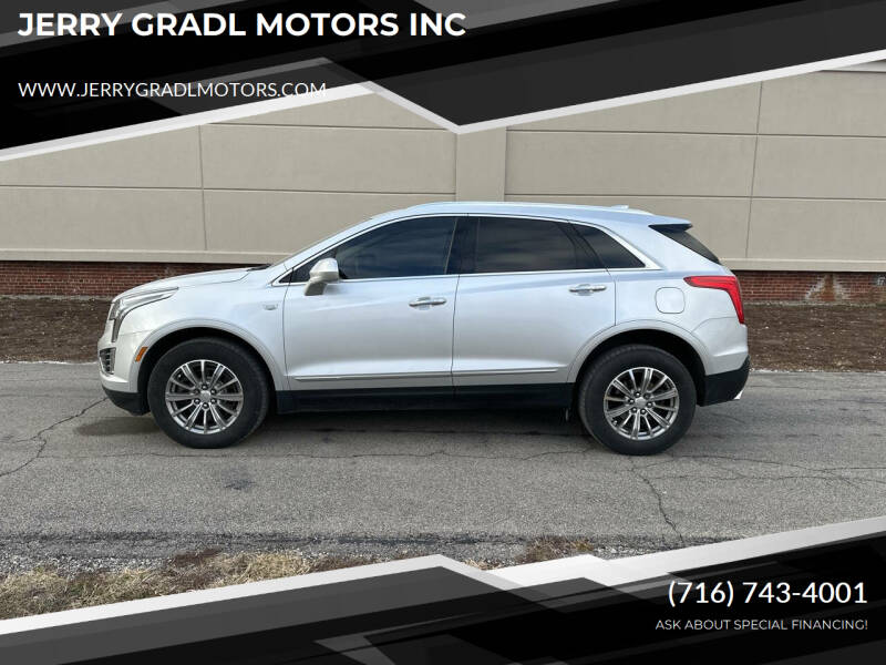 2017 Cadillac XT5 for sale at JERRY GRADL MOTORS INC in North Tonawanda NY