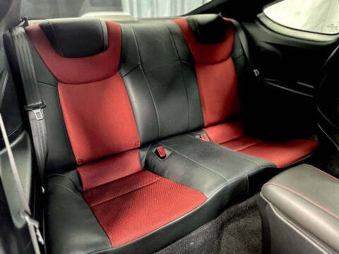 2011 Hyundai Genesis Coupe 3.8L R-Spec