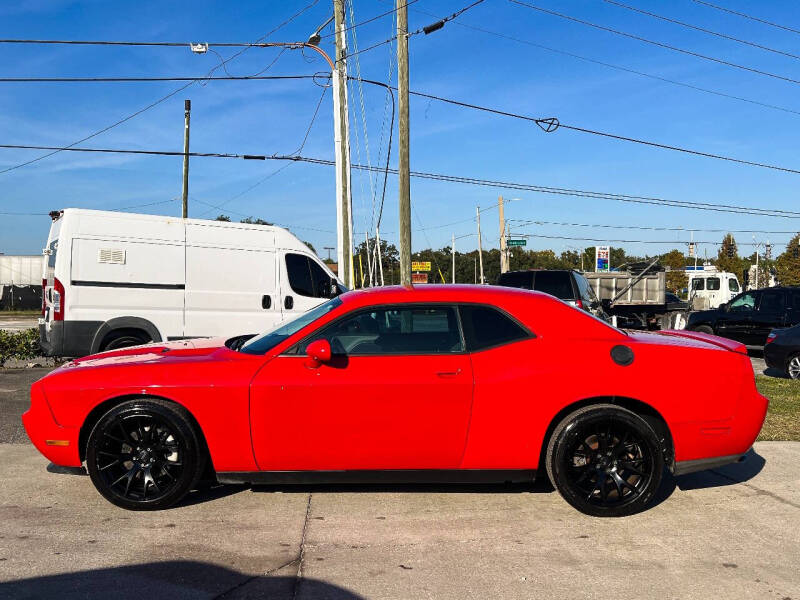 2014 Dodge Challenger SXT