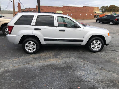 2006 Jeep Grand Cherokee for sale at Autoville in Kannapolis NC