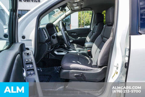 2023 Nissan Frontier SV