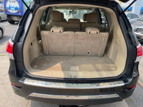 2015 Nissan Pathfinder SV