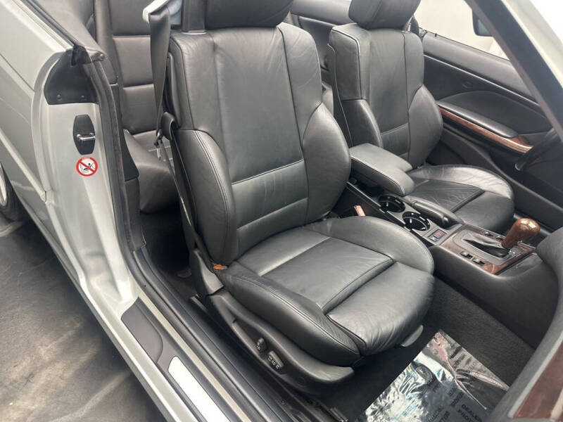 2002 BMW 3 Series 325Ci