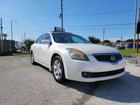 2009 Nissan Altima for sale at GOODFELLAS AUTO LLC in Largo FL