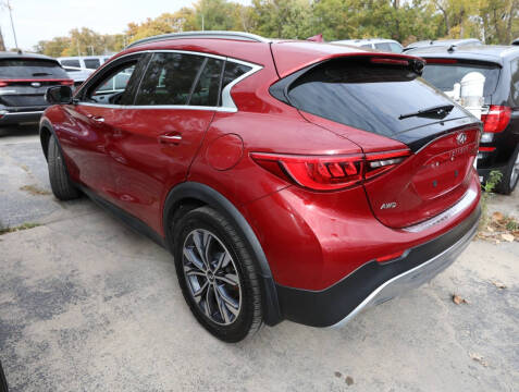 2017 Infiniti QX30 Premium