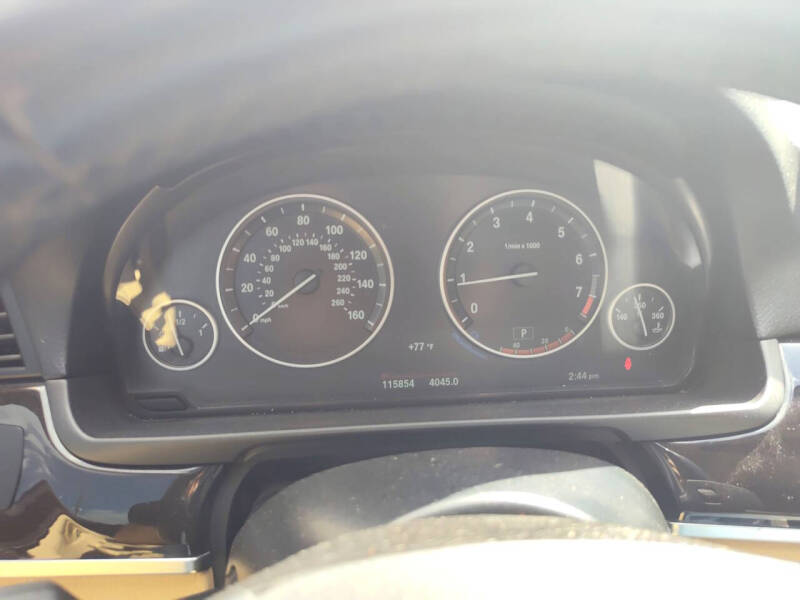 2015 BMW 5 Series 528i