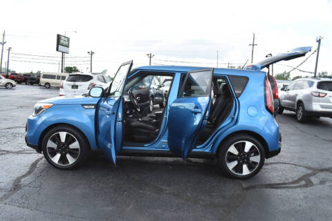 2016 Kia Soul +