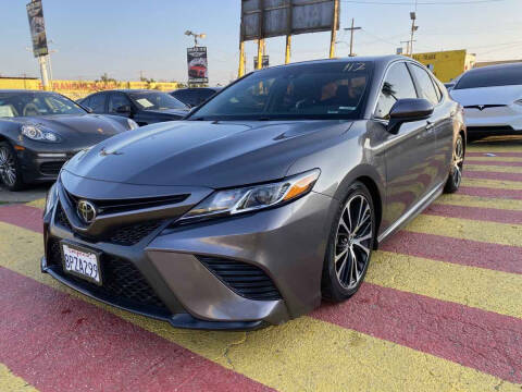 2018 Toyota Camry SE