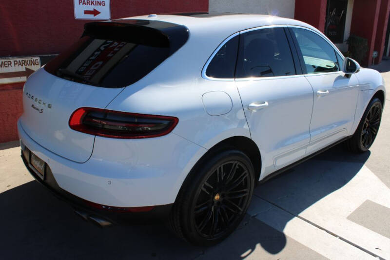 2016 Porsche Macan S