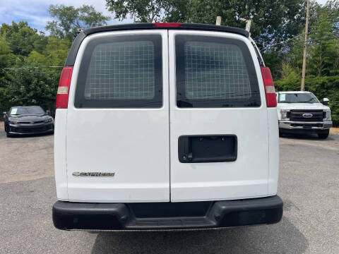 2017 Chevrolet Express 2500