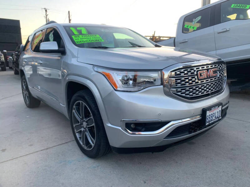 2017 GMC Acadia Denali