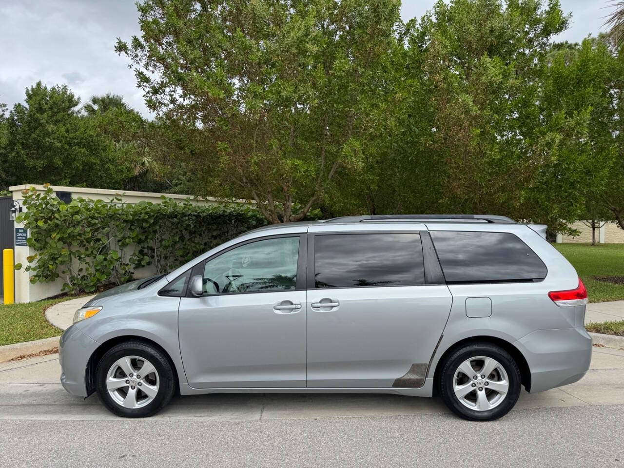 2011 Toyota Sienna for sale at LP AUTO SALES in Naples, FL