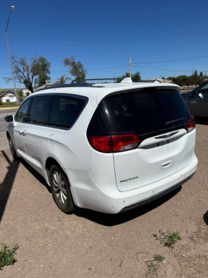 2018 Chrysler Pacifica for sale at Choice American Auto Sales in Cheyenne, WY