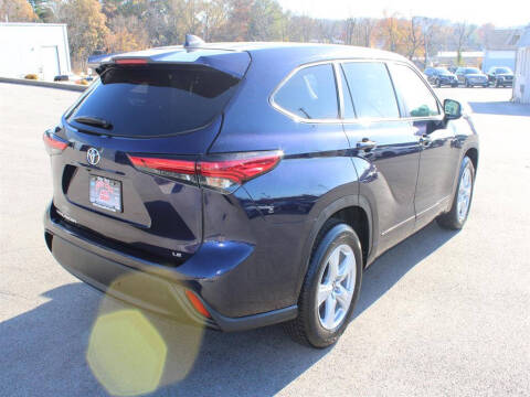 2023 Toyota Highlander LE