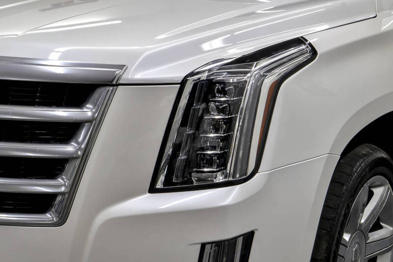2020 Cadillac Escalade Luxury