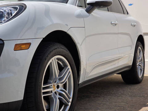 2016 Porsche Macan S