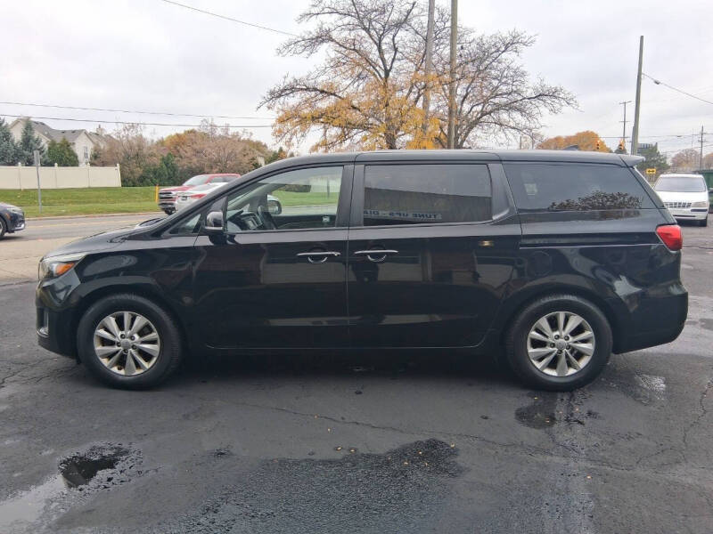 2017 Kia Sedona LX