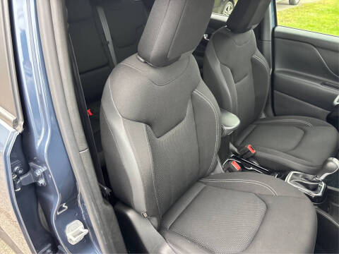 2022 Jeep Renegade Altitude