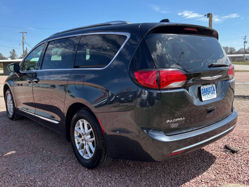 2020 Chrysler Pacifica Touring L