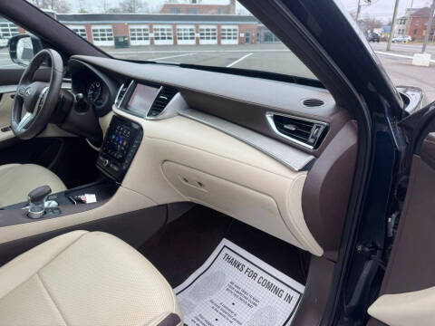 2019 Infiniti QX50 Essential