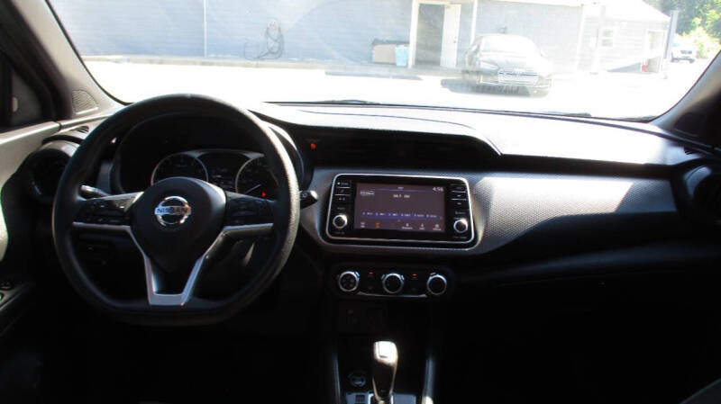 2020 Nissan Kicks S