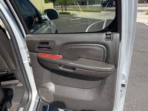 2013 Cadillac Escalade EXT Luxury