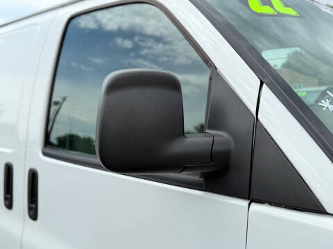 2022 Chevrolet Express 2500