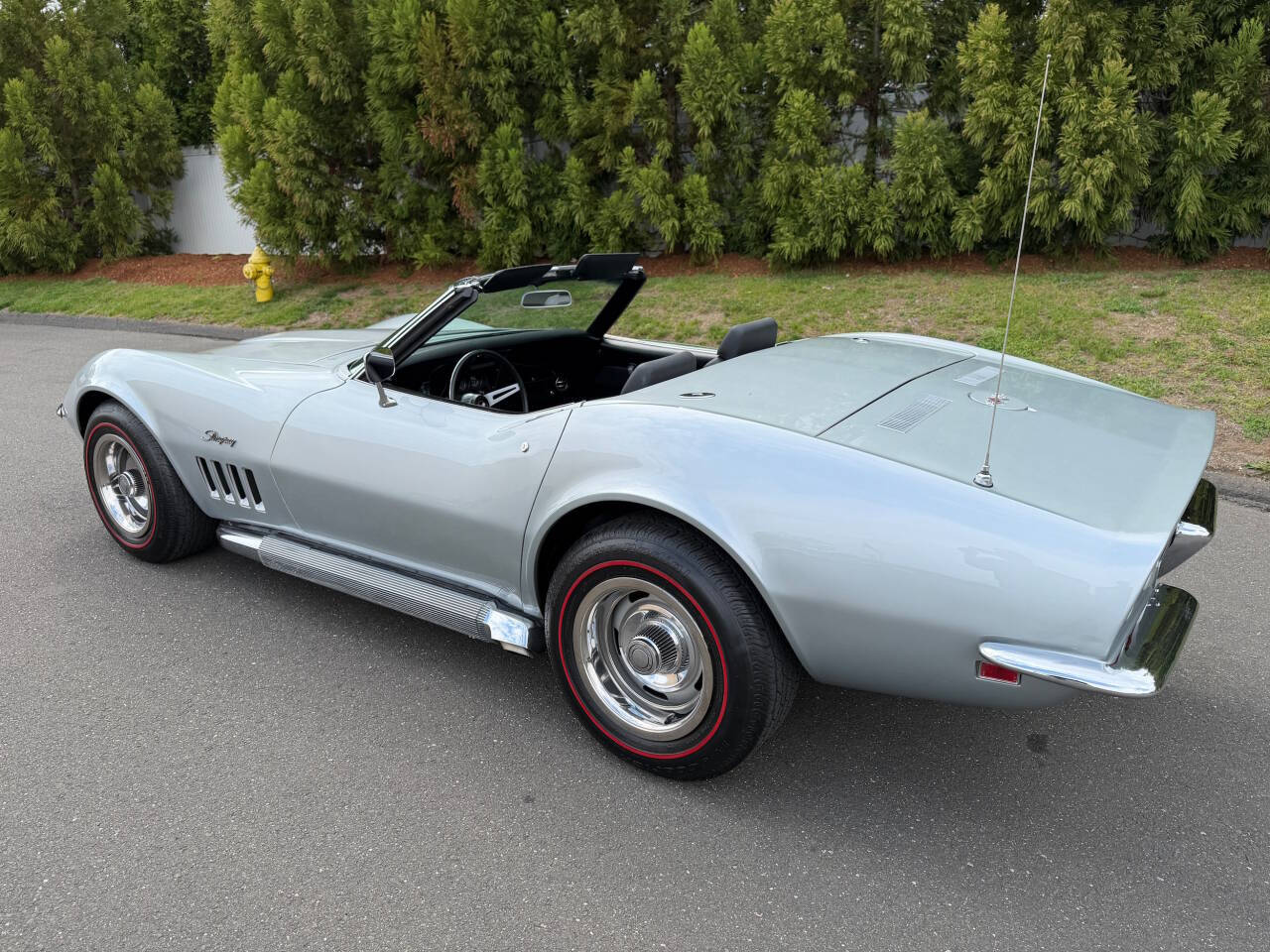 1969 Chevrolet Corvette 4