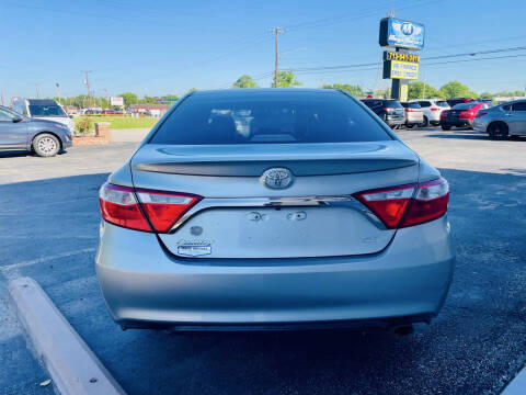 2017 Toyota Camry SE