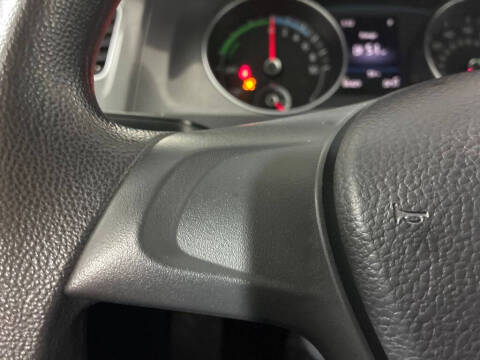 2016 Volkswagen e-Golf SE