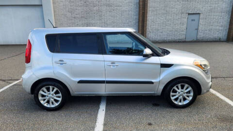 2012 Kia Soul +