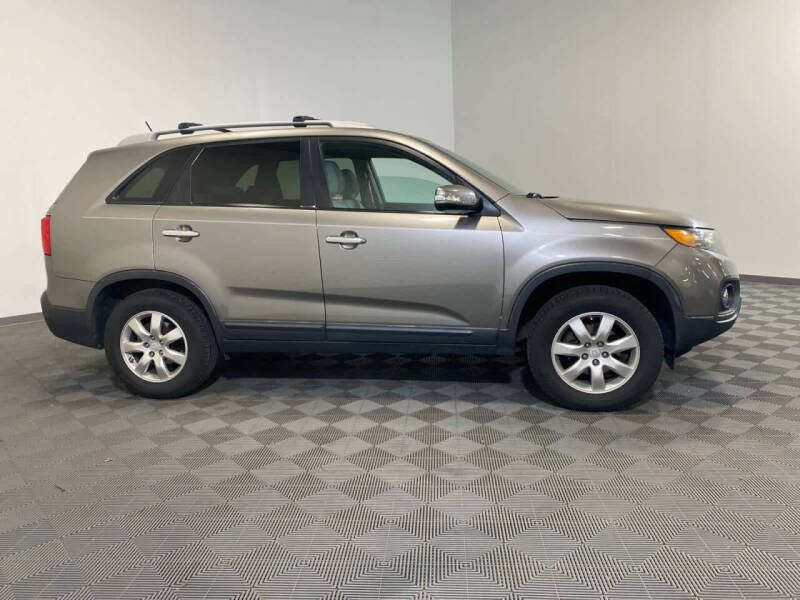 2011 Kia Sorento LX