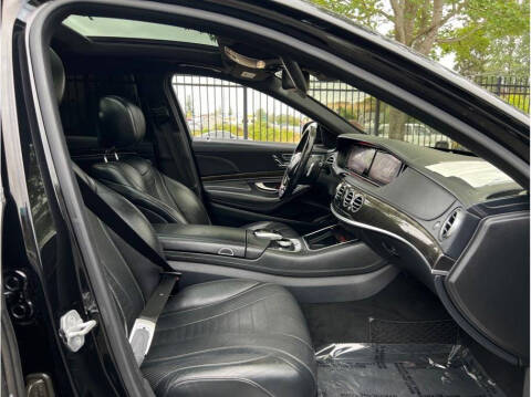 2015 Mercedes-Benz S-Class S 550