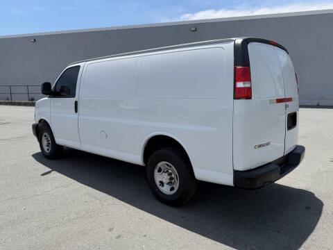 2020 Chevrolet Express 2500