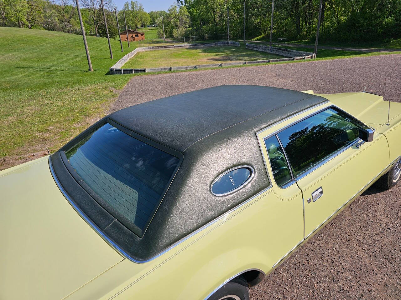 1975 Lincoln Continental 86