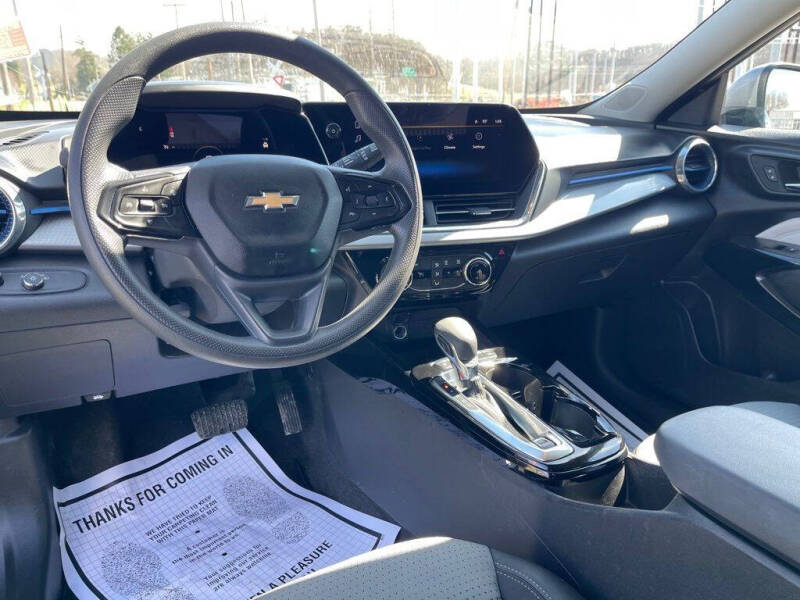 2024 Chevrolet Trax LT