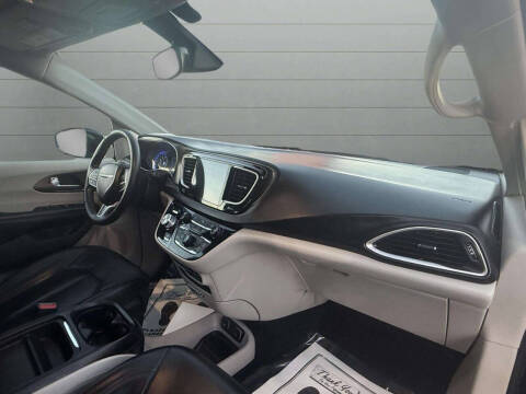 2018 Chrysler Pacifica Touring L