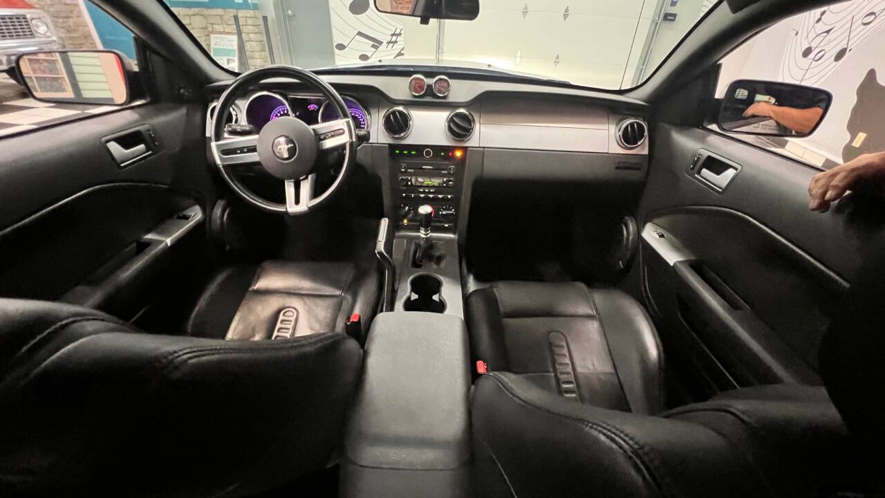 2006 Ford Mustang 58