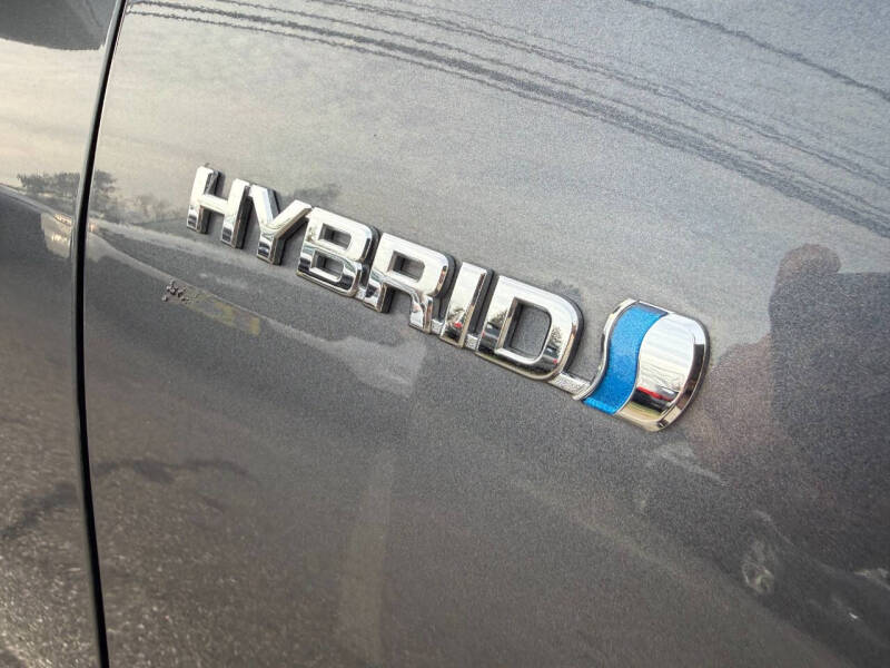 2012 Toyota Camry Hybrid XLE