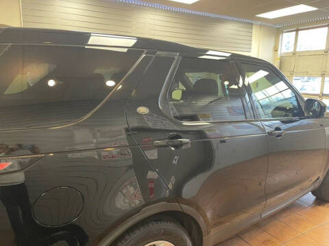 2018 Land Rover Discovery SE