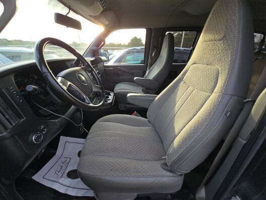 2017 Chevrolet Express LT 3500